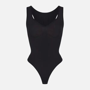 SKIMS Seamless Sculpt Scoop Neck Thong Bodysuit